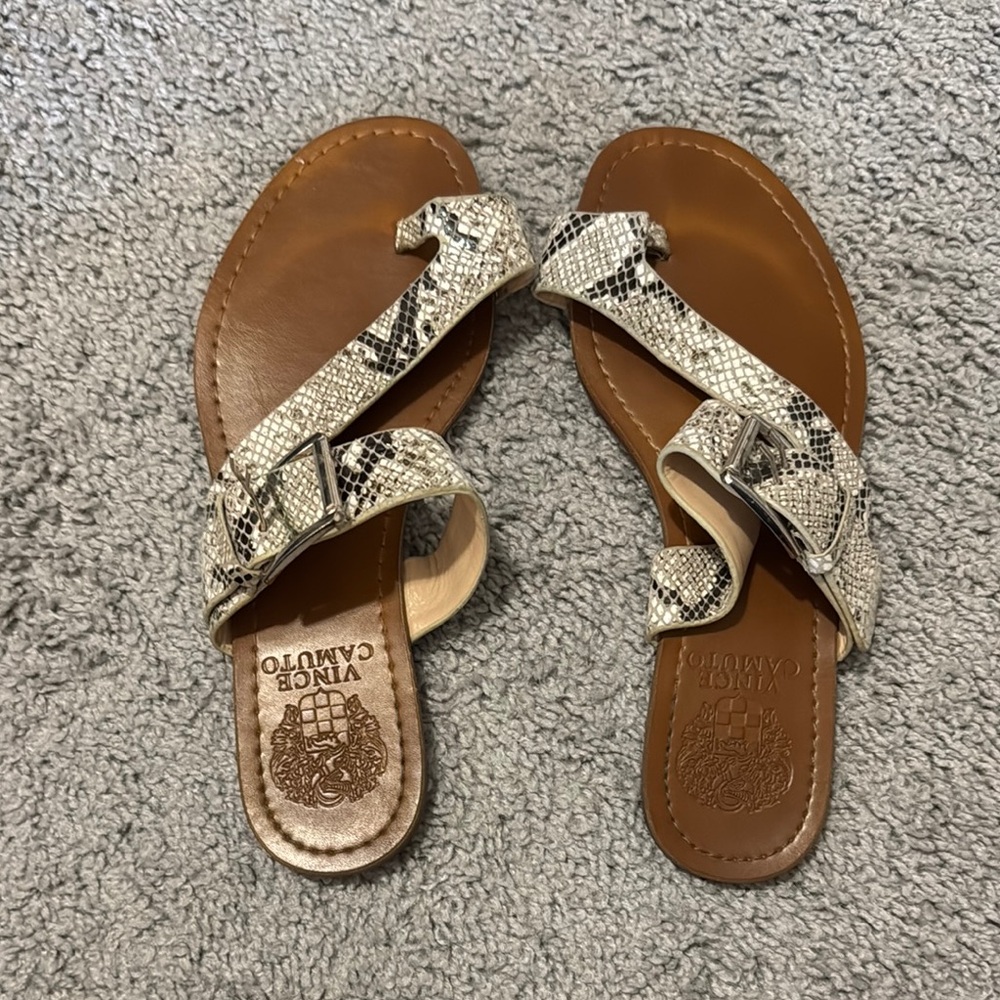Vince Camuto Women's Snakeskin Sandals - Brown and Cream